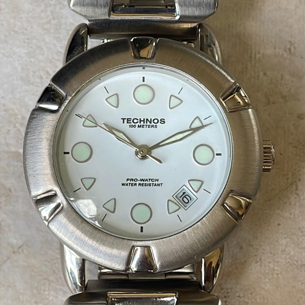 Technos men battery water resistant stainless steel w/date